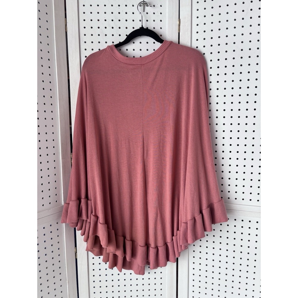 NWT Zenana Outfitters Coral Ruffle Hem Sweater Poncho Lg/XL Women's - Picture 5 of 5